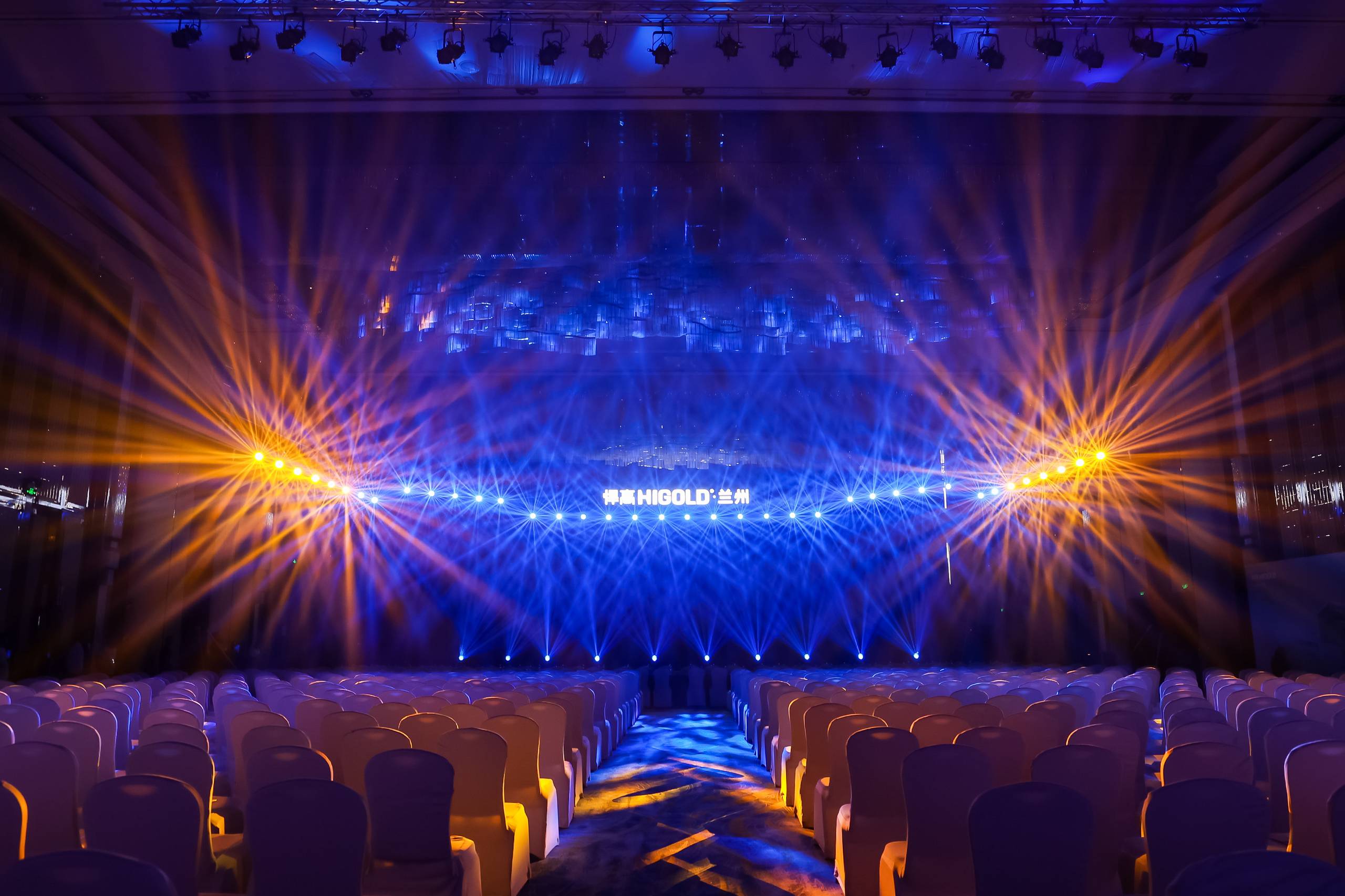 RON_0487.jpg RON_0487.jpg